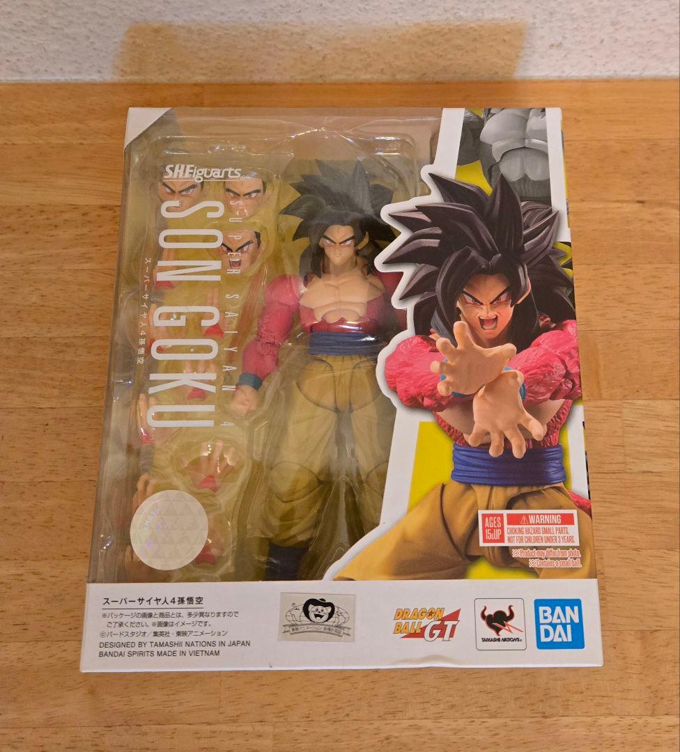 S.H.フィギュアーツ　スーパーサイヤ人4　孫悟空