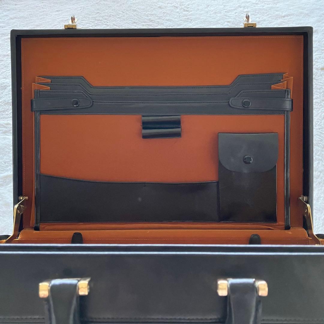 極上品 CAGIVA ITALY 本革 レザー アタッシュケース ブラック