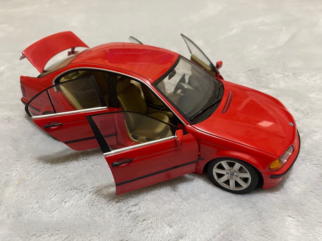 ミニカー UT BMW 3er Reihe 3-series 1/18