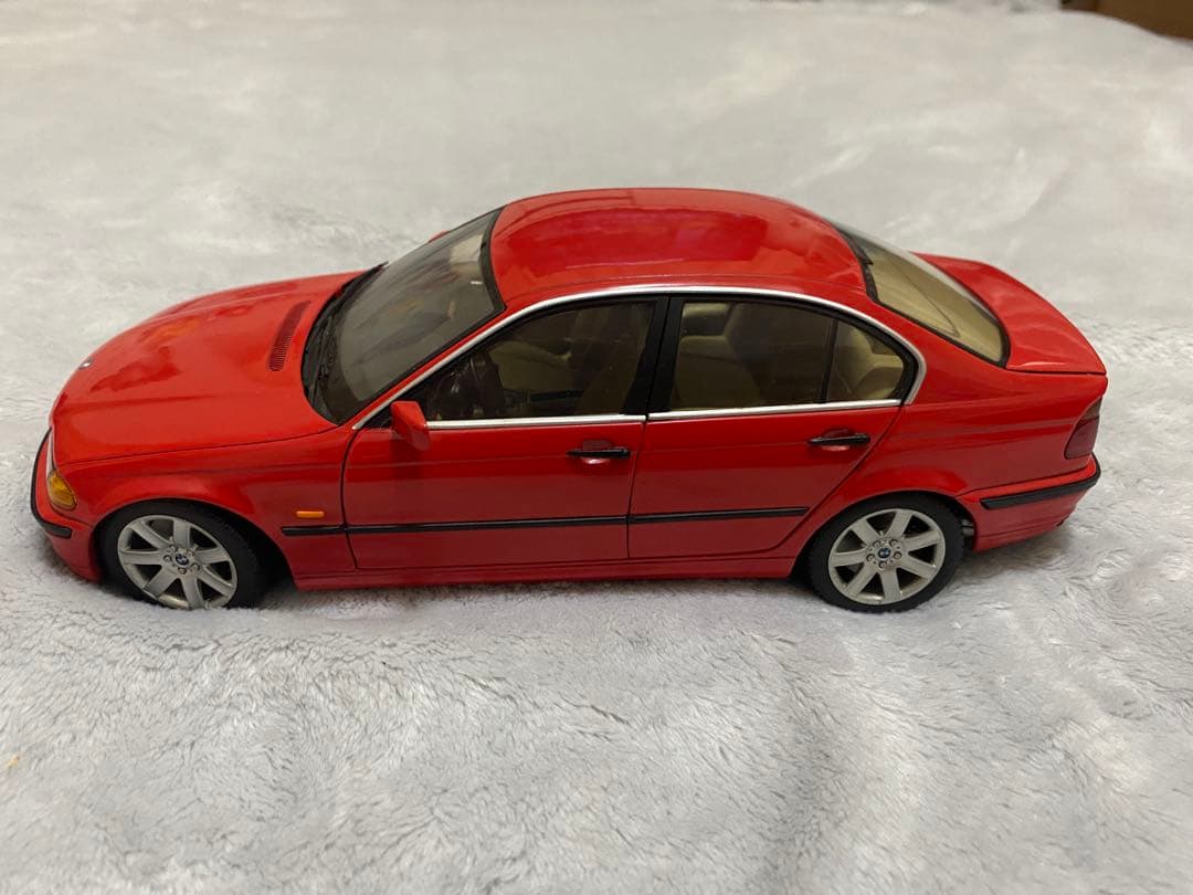 ミニカー UT BMW 3er Reihe 3-series 1/18