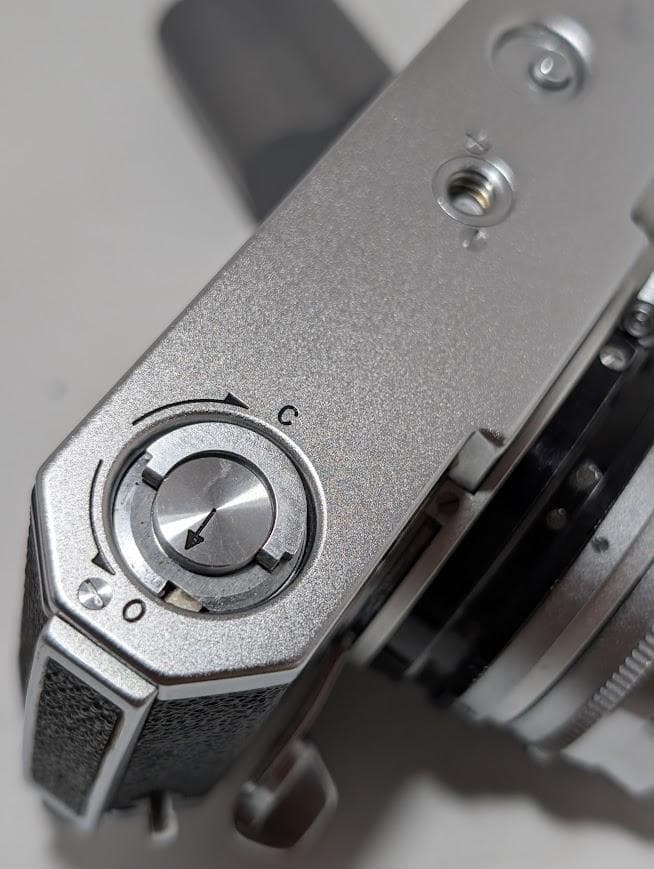 【外観・光学美品 完動品】KONICA ⅢA 50mm F1.8 フィルムカメラ