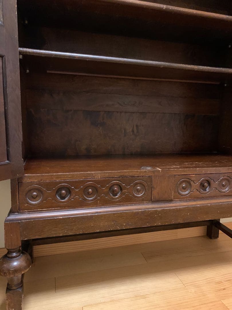 イギリス　アンティーク家具　木製キャビネット 引き出し付き