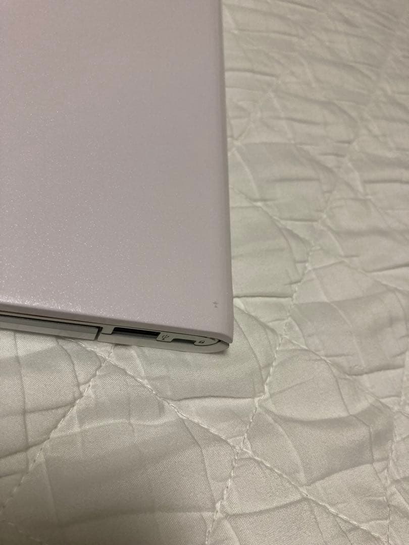 富士通　ノートパソコン　LIFE BOOK SH90/X