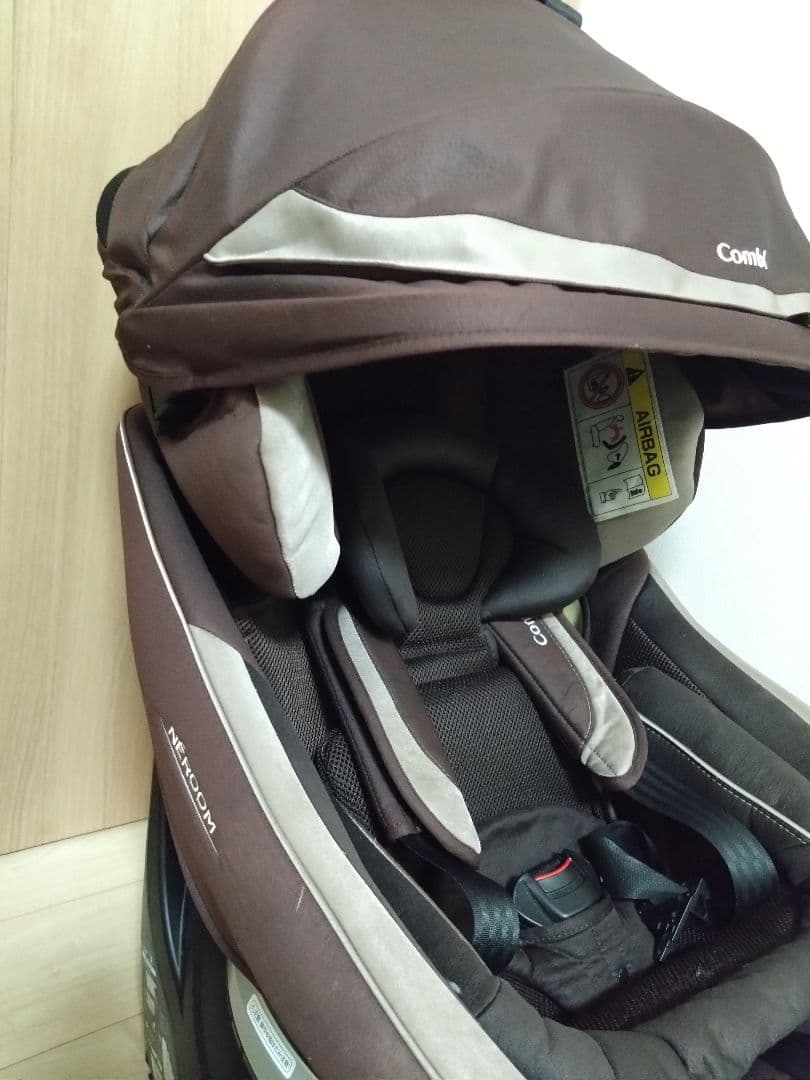 早い者勝ち！Combi ISO-FIX 車用チャイルドシート ブラウン