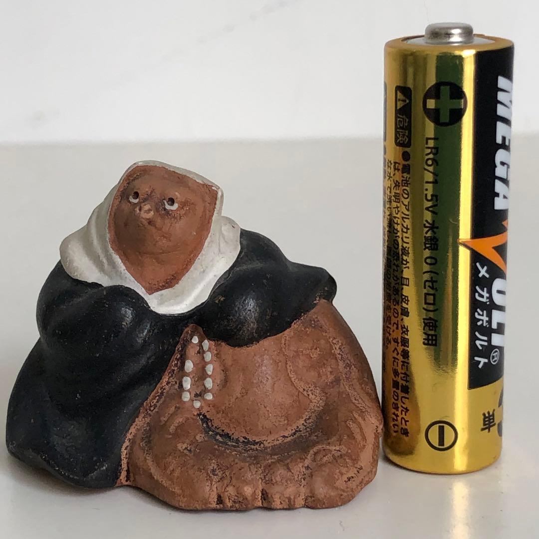 時代物　豆坊　陶器製　小さな豆狸人形　在銘　置物日本人形　郷土玩具　豆人形