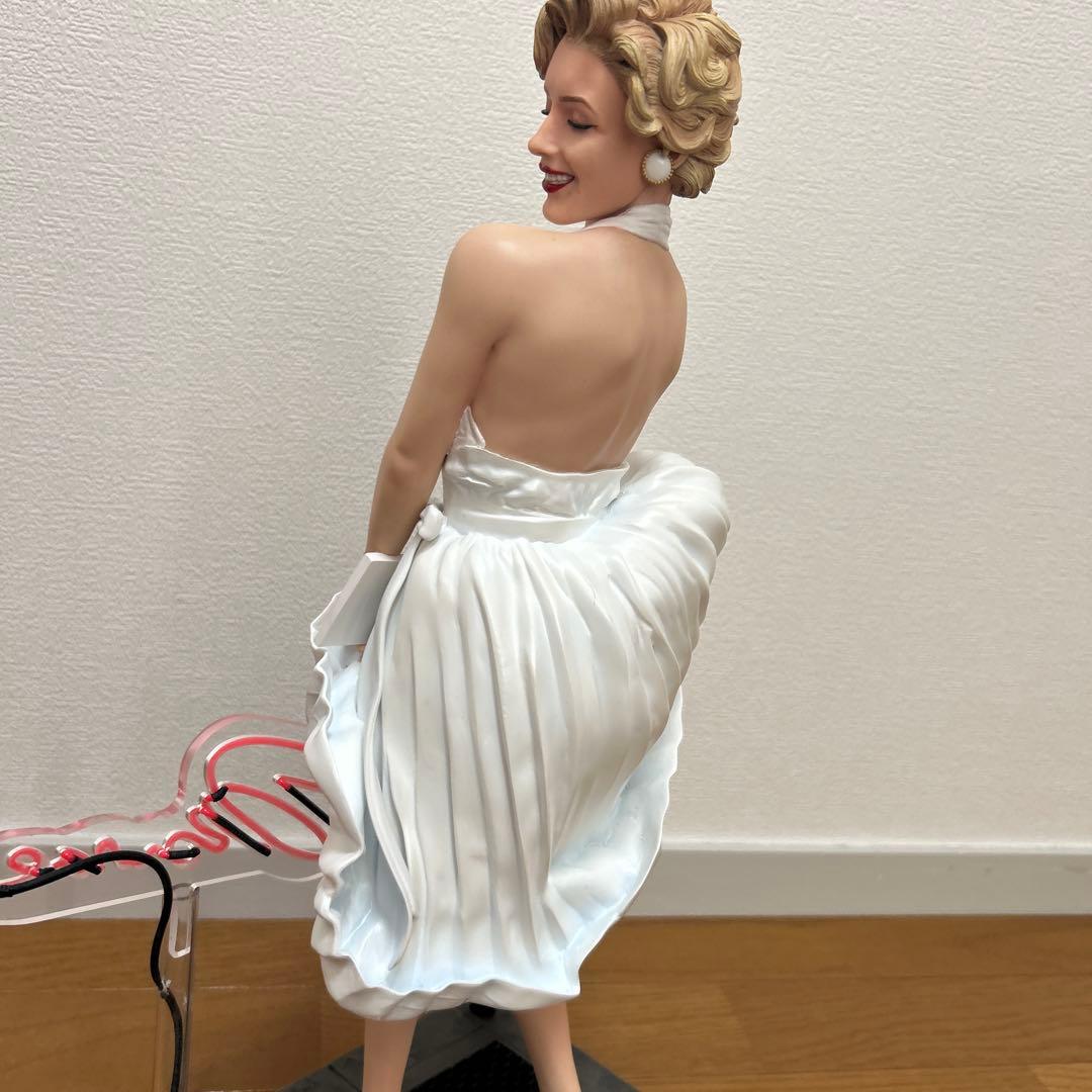 【最終値下げ】 マリリン・モンロー 1/4スケールフィギュア デラックス版