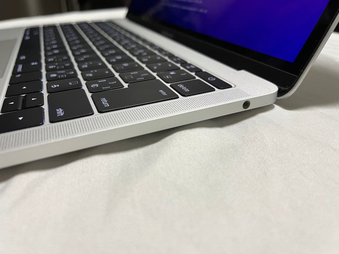 MacBook Pro 13インチ 2016 i7 16GB 256GB