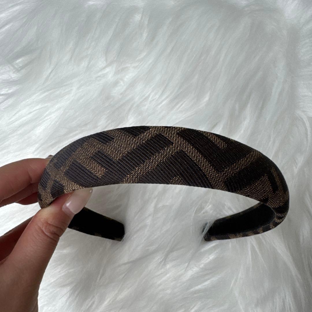 FENDI カチューシャ ブラウン・ゴールド