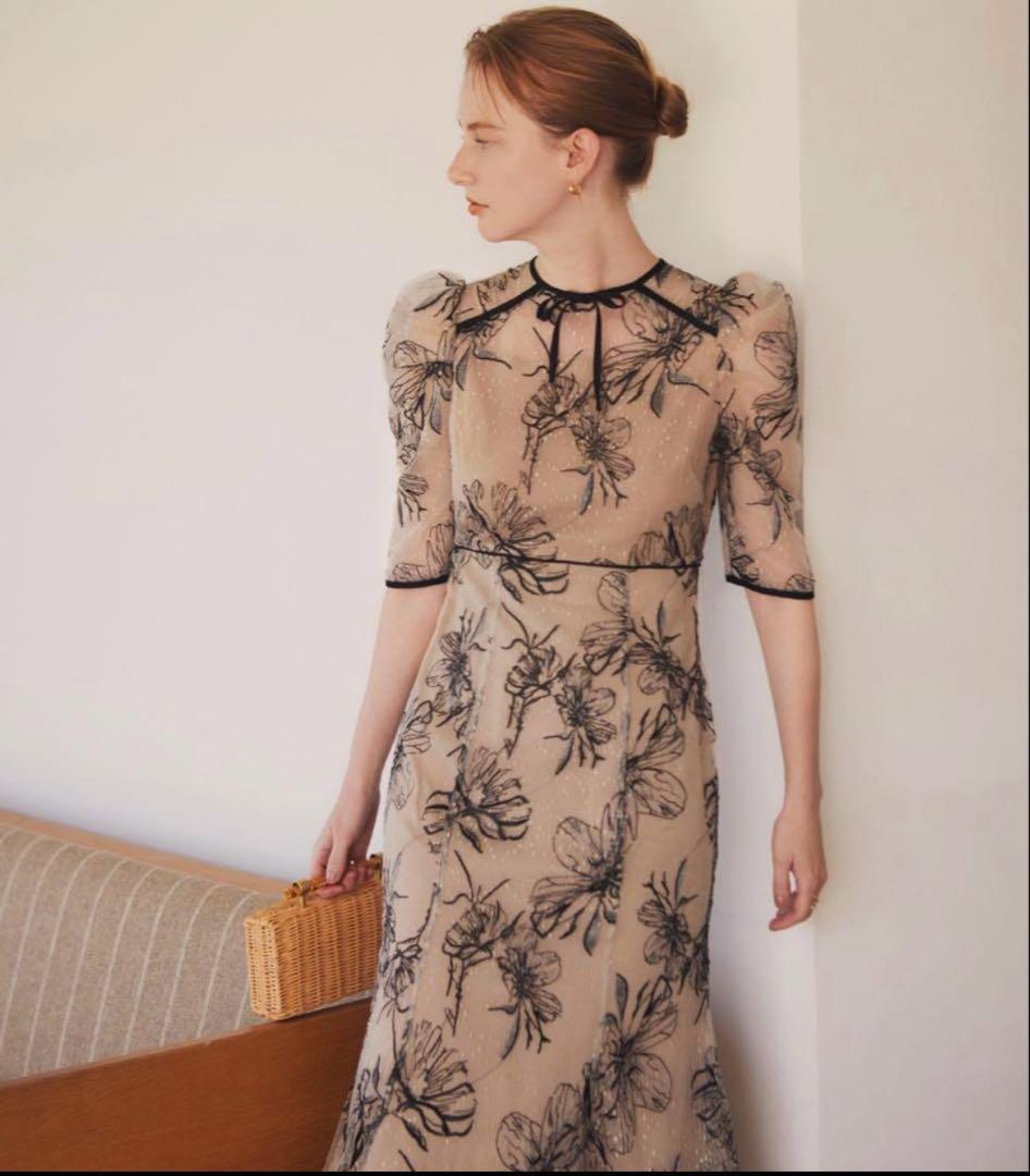 Leja 【完売サイズ L】　花柄マーメイドワンピースドレス