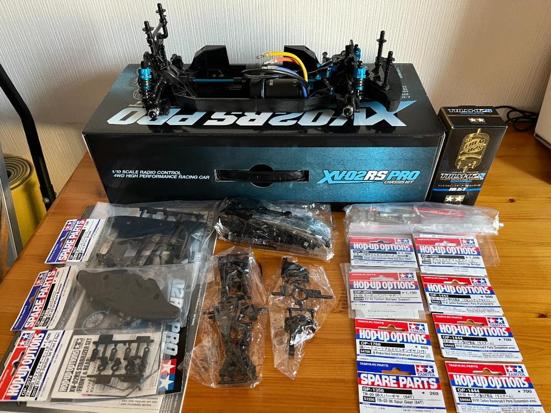 タミヤ XV-02RS Pro シャーシ 10.5T オプション付き、オマケ付き