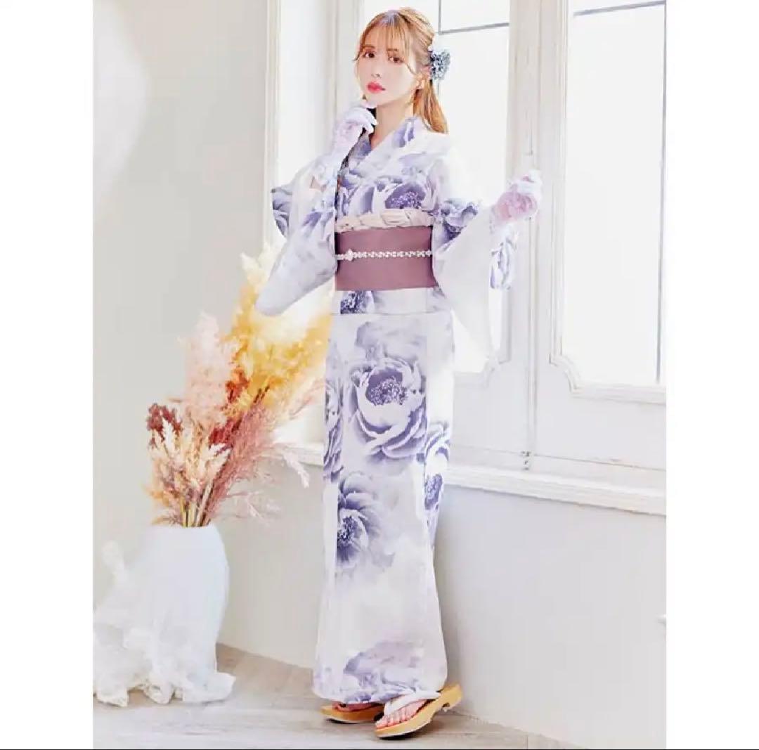 Dazzy 浴衣セット ホワイト×パープル