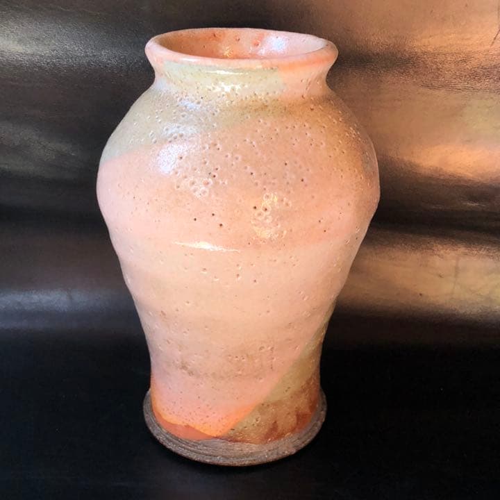 古美術品◼️蔵からまた凄そうな壺が出てきた。