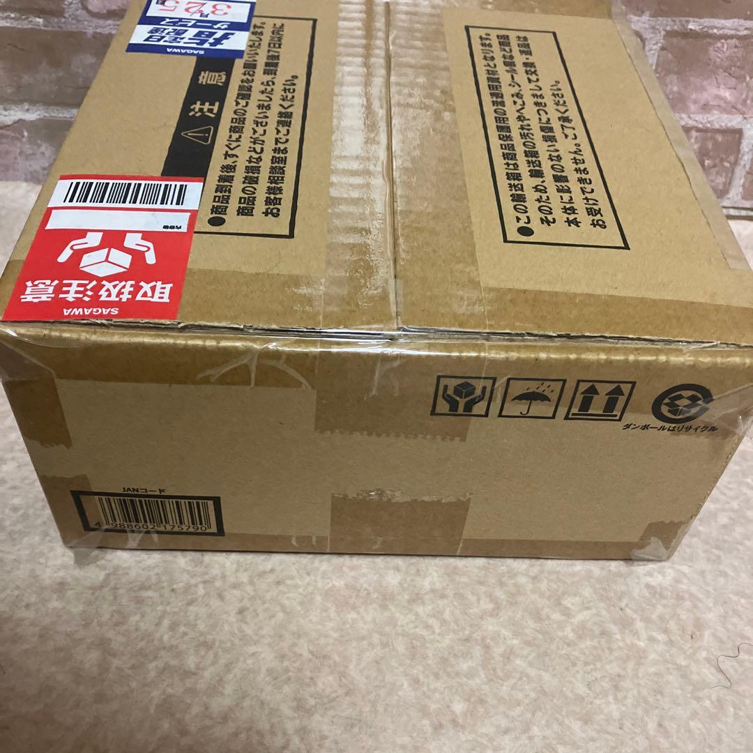 遊戯王 「ブラック・マジシャン」スペシャルカードステンレス製10000枚限定