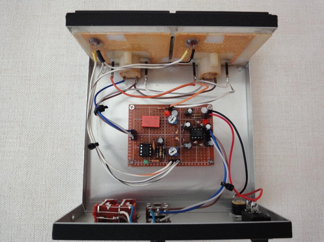 自作ステレオVUメーター204号機(TEACピーク表示機能LED付)