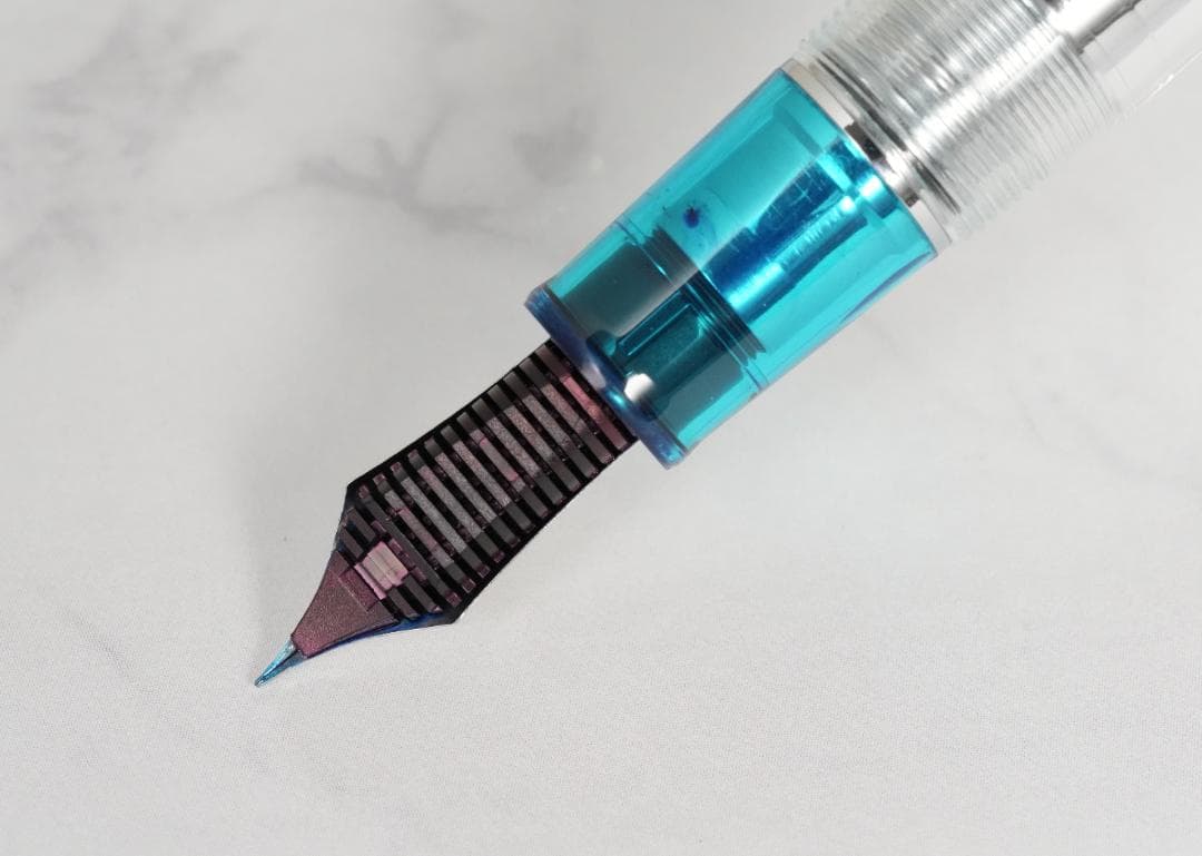 セーラー万年筆 プロフェッショナルギア スケルトン ターコイズ F 趣味の文具箱