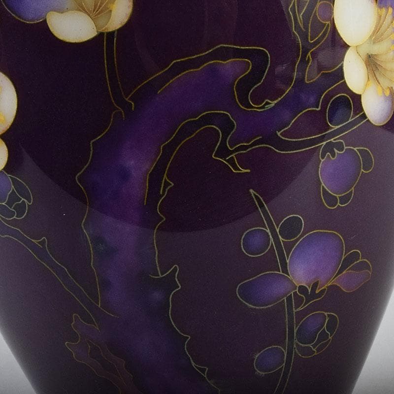 七宝焼　紫地梅文　花瓶　唐木台付　共箱　V　R9100