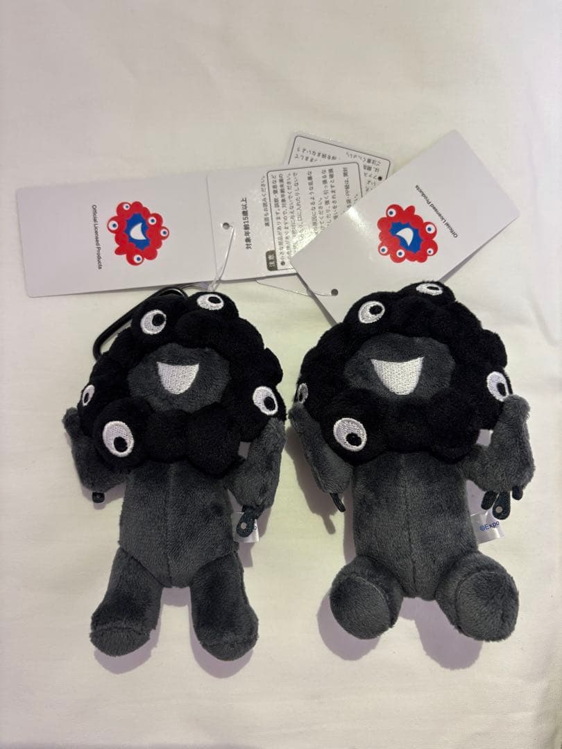 【タグ付き】 ミャクミャク 黒 マスコット 2体セット