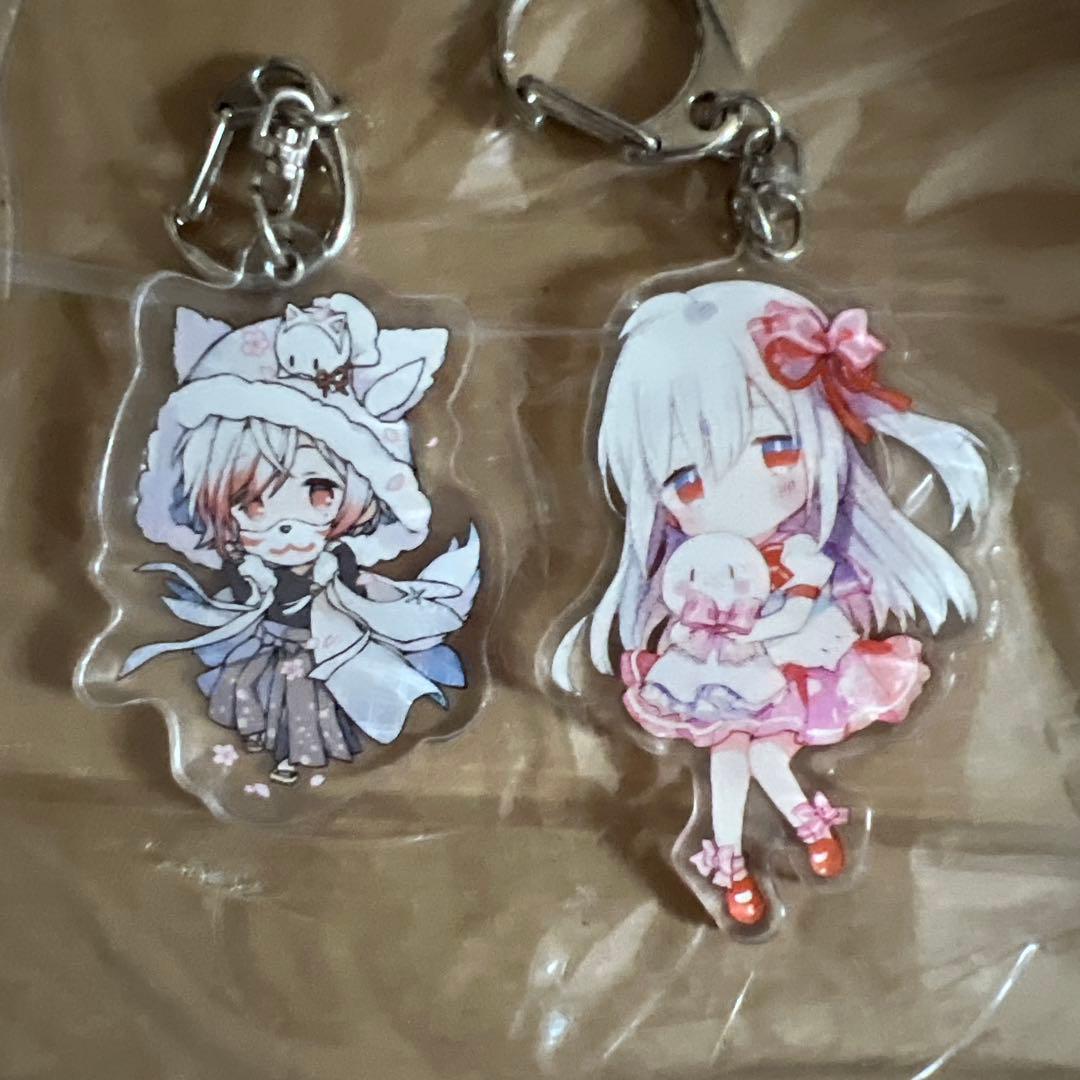 まふまふ ピラミッドネックレス、アクキー、帽子、ペンライト グッズ