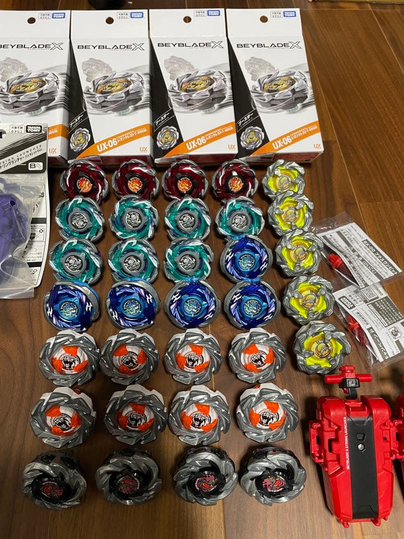 ベイブレードX 新品 まとめ売り ベイコード39枚＋未開封品の6枚