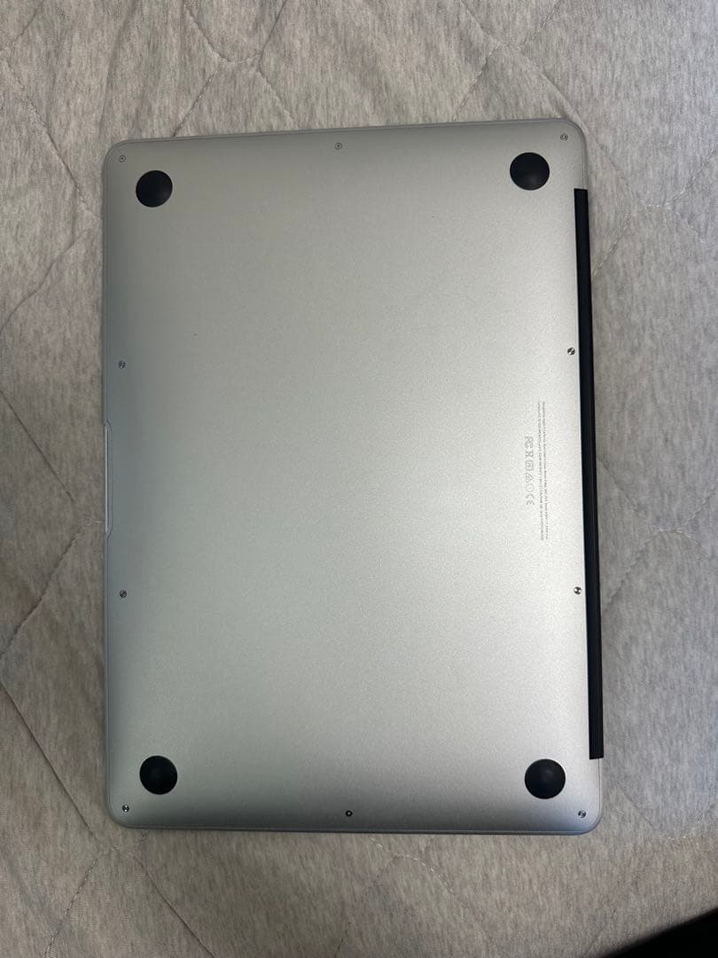Apple MacBook　Air　 IntelCore5 i５【値段交渉あり】