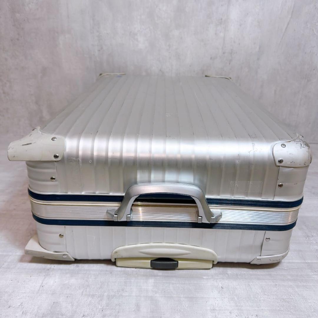 RIMOWA リモワ トパーズ　スーツケース 70L ４輪 アルミ製シルバー　青