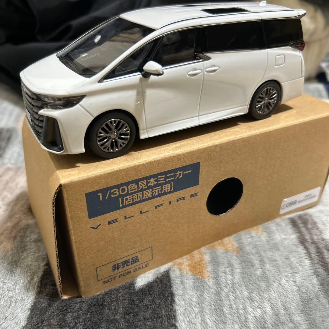 カラーサンプルミニカーヴェルファイアホワイトパール