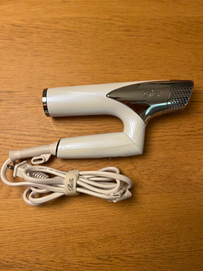 リファビューテック ドライヤースマート（ホワイト）　ジャンク品