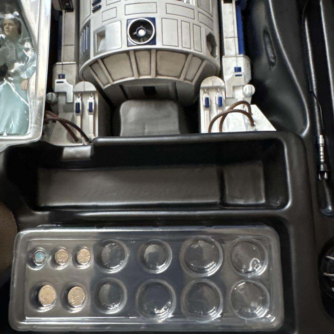 ホットトイズ ムービーマスターピース スター・ウォーズ R2-D2 デラックス版