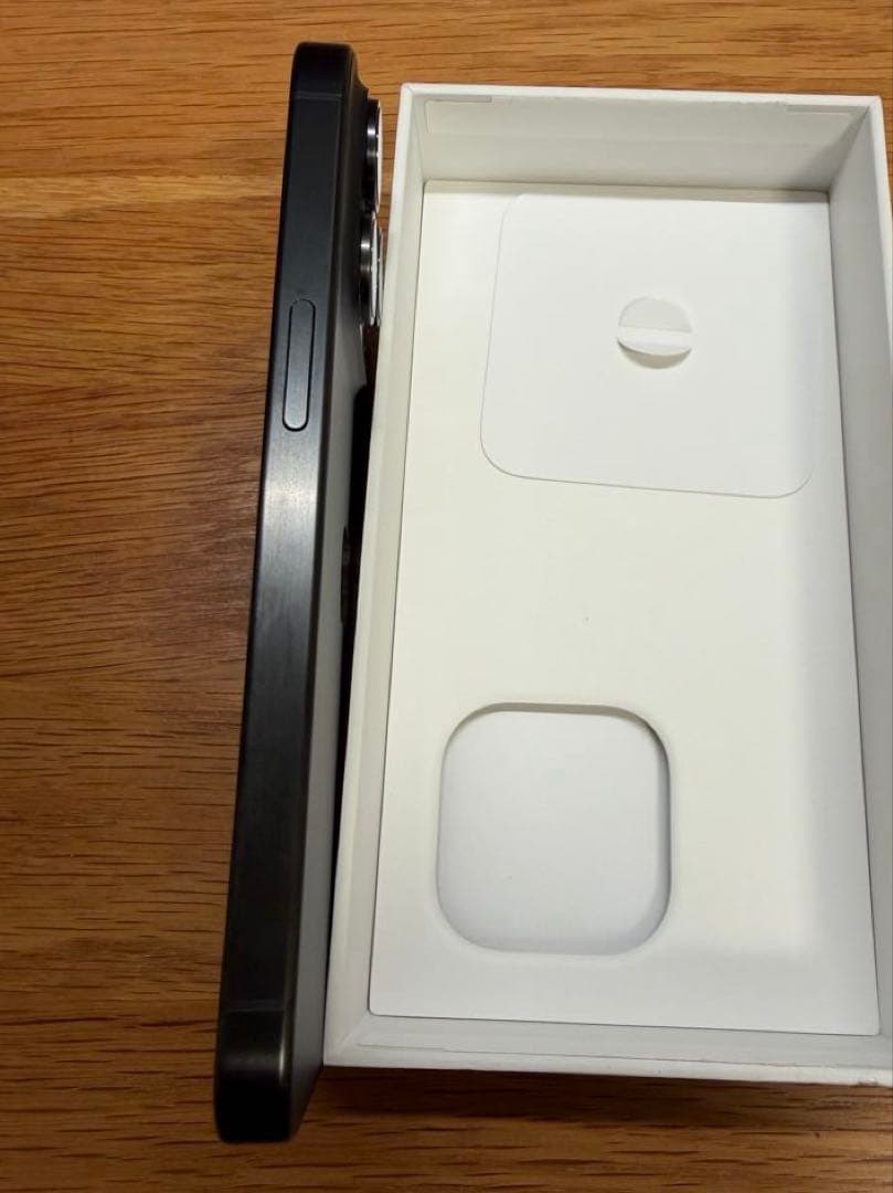 iPhone 15 Pro 256GB SIMフリー スペースブラック 本体