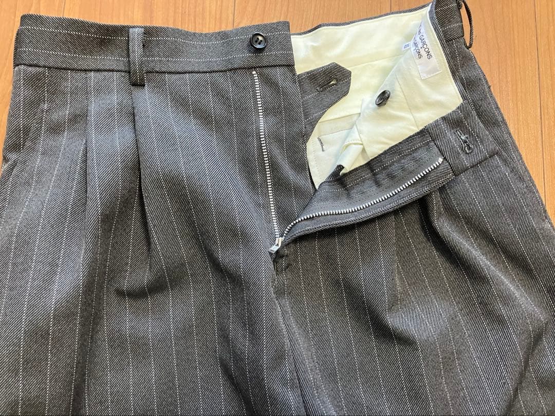 ★★お取置き品★★コムデギャルソンレディース　ストライプ グレー ガウチョパンツ