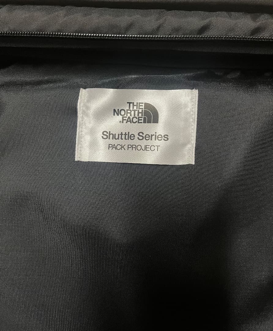 THE NORTH FACE ブラック シャトルローラー　キャリーケース