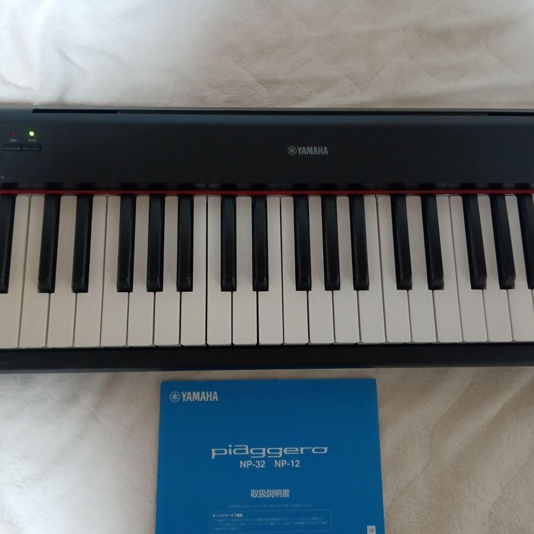 Yamaha piaggero NP-12 ブラック 61鍵