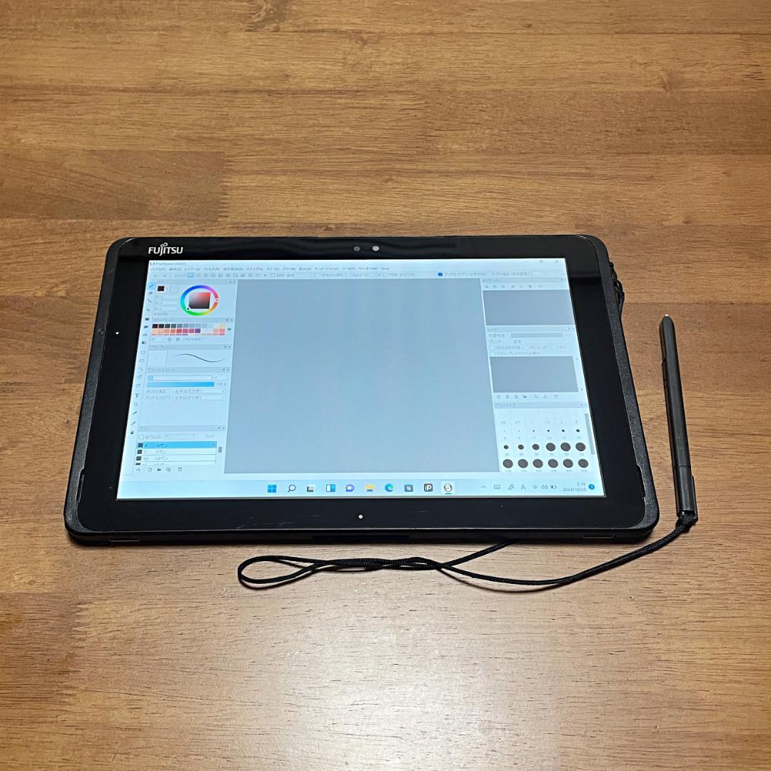お絵描きイラストに！富士通タブレット✨ワコムのタッチペン付き Windows11