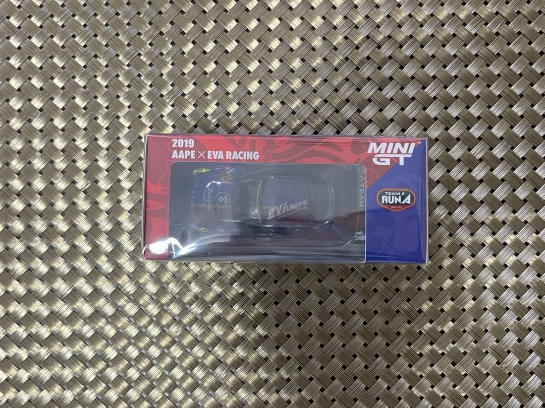 MiniGT Pop Race GT-R GT3 EVA ミニカー