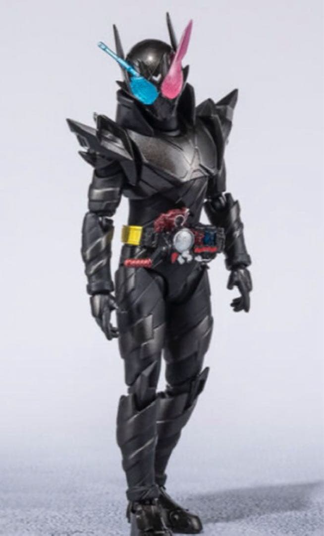 2個S.H.Figuarts 仮面ライダービルド ラビットタンクハザードフォーム
