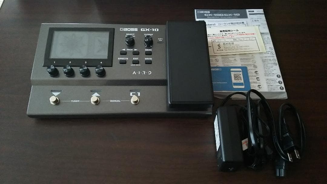 ほぼ新品 BOSS GX-10 Guitar Effects Processor