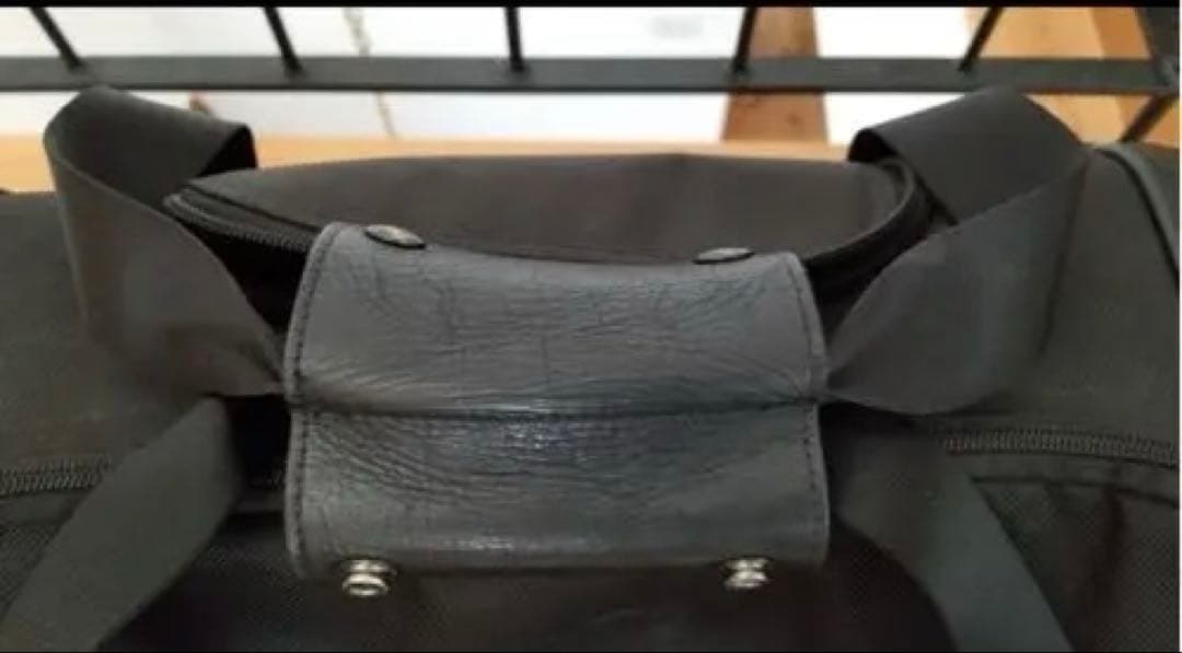 キャスター付き ブラック ビジネスバッグ