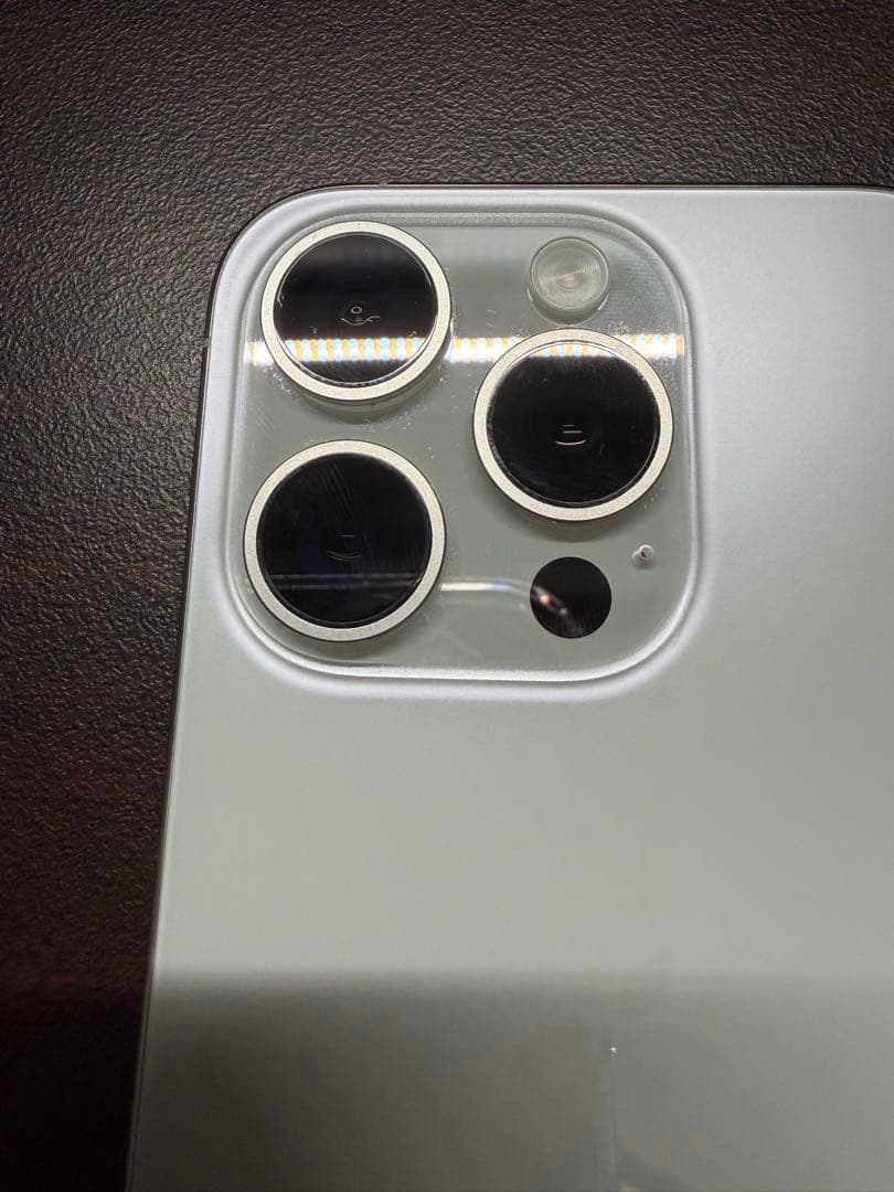 iPhone 15Pro 256GB ホワイトチタニウム simフリー