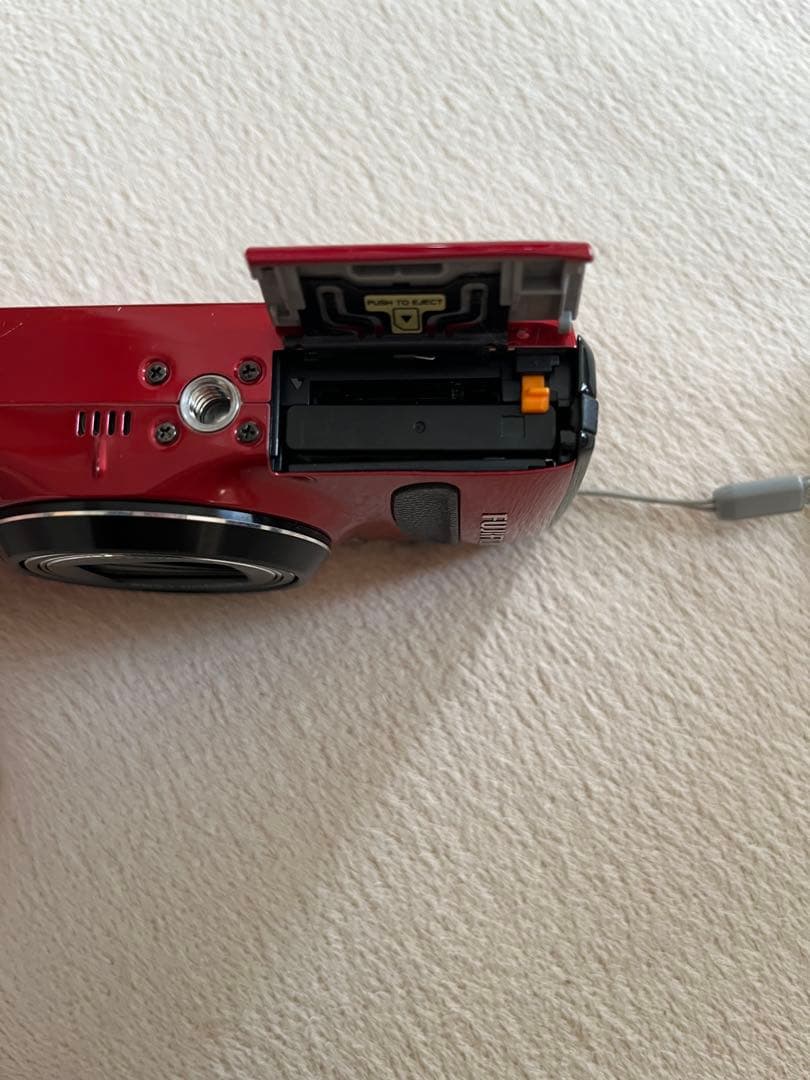 デジタルカメラ FUJIFILM FINEPIX F600EXR 15MP