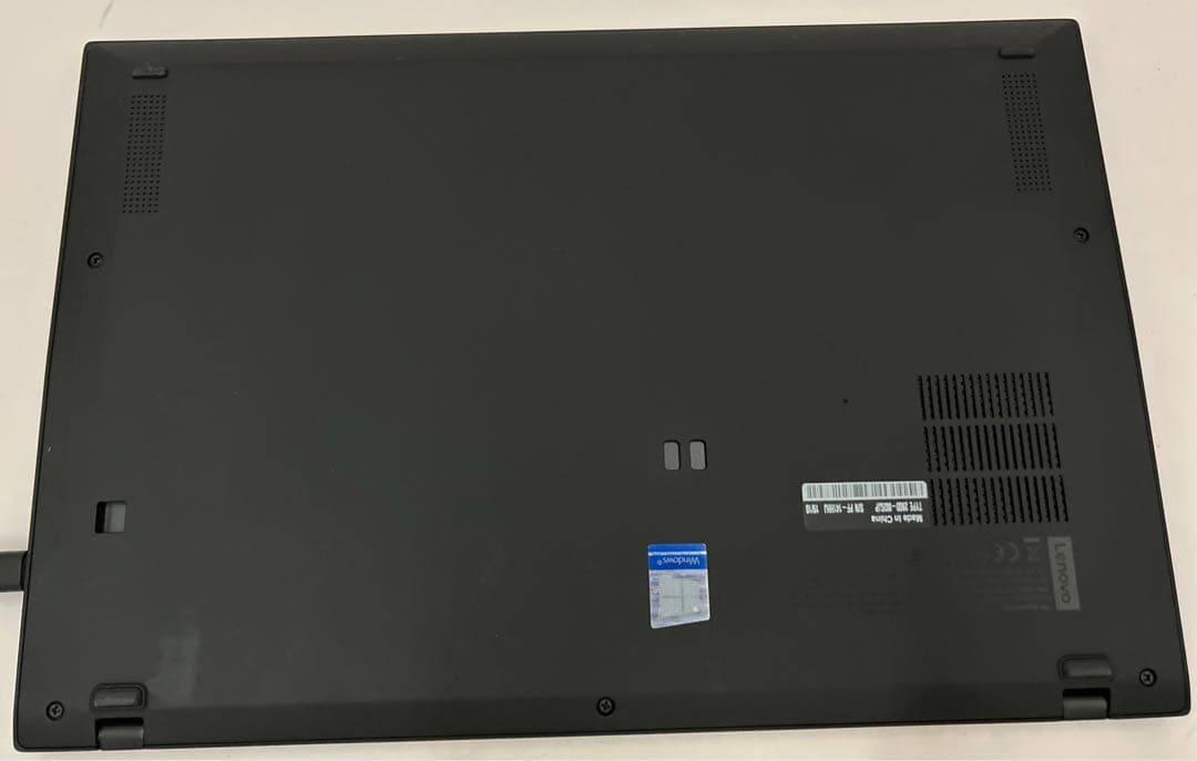 【美品】ThinkPadX1Gen7 i5/16GB/1TB 指紋顔認証WQHD