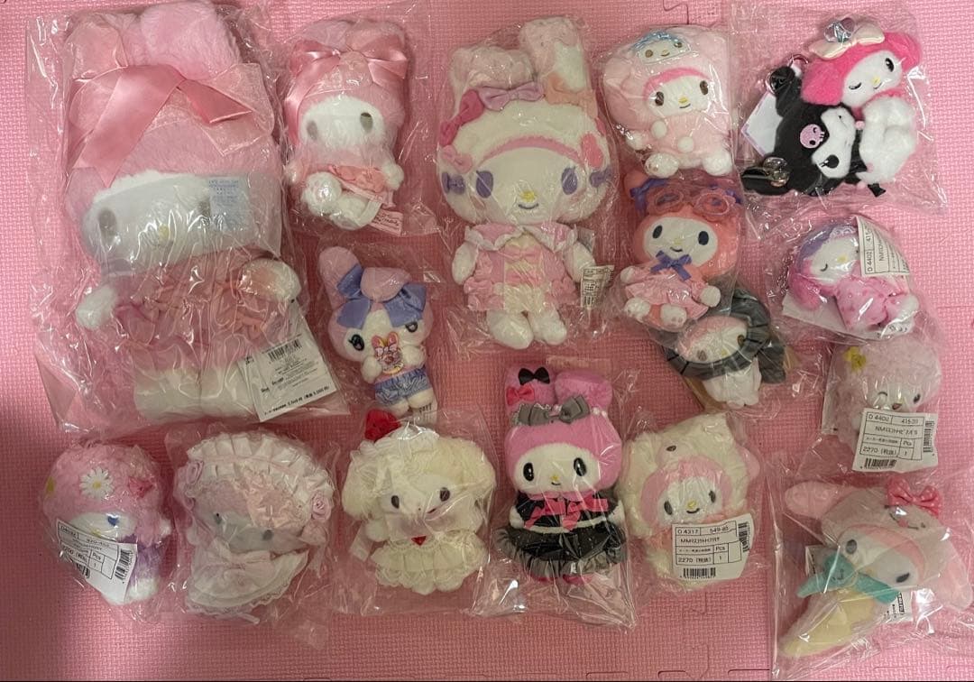 サンリオマイメロディピアノちゃんぬいぐるみマスコットまとめ売り49点