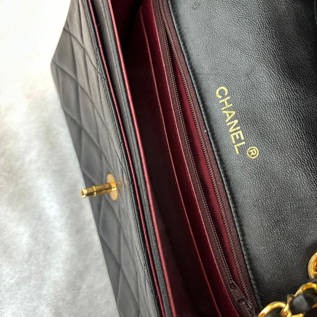 シャネル　マトラッセ　ラムスキン　ヴィンテージ　ブラック　黒　フラップバッグ