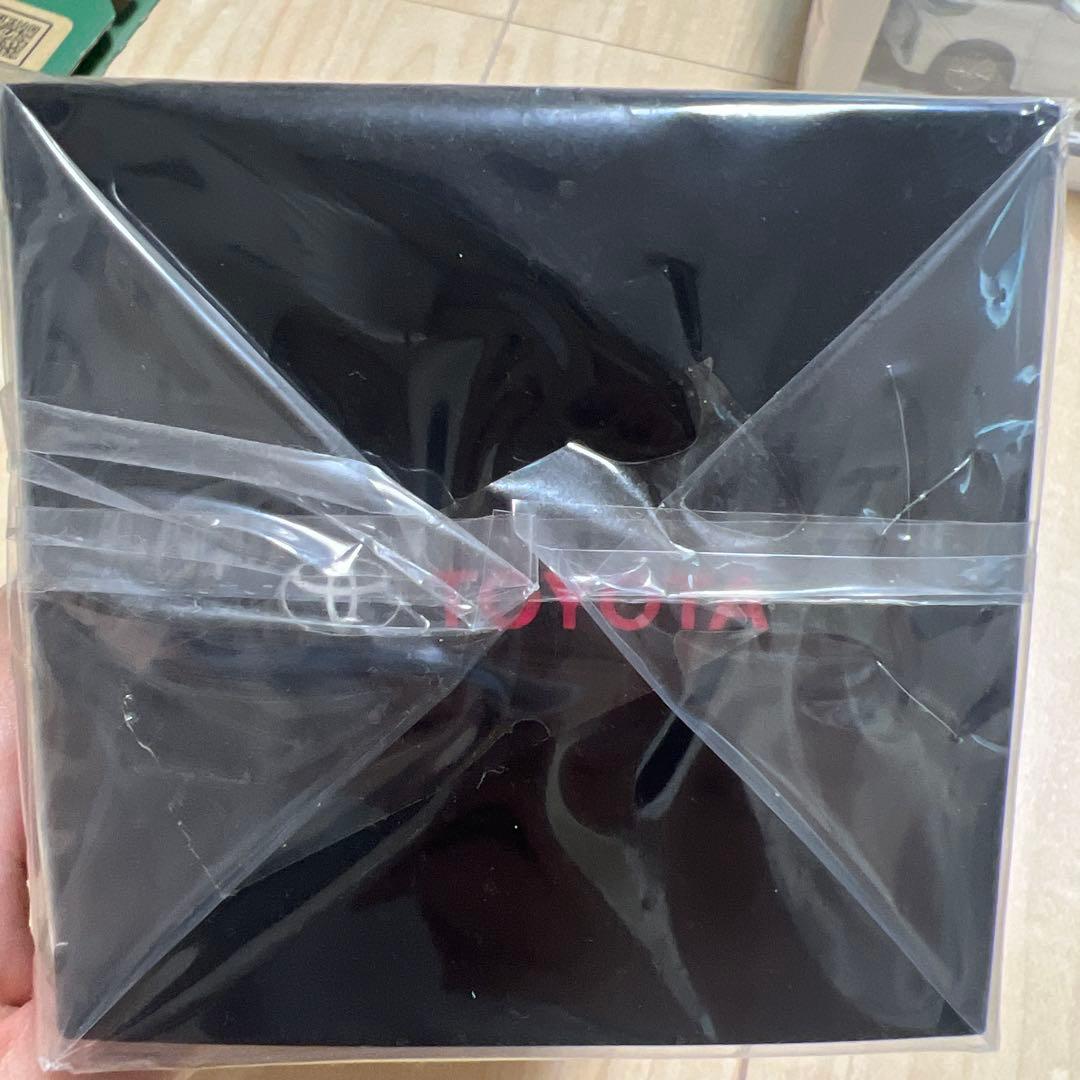 非売品　TOYOTA HARRIER 1/30サイズミニカー