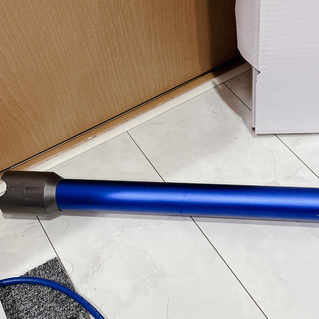 【良品】Dyson V7 Mattress HH11 COM 掃除機