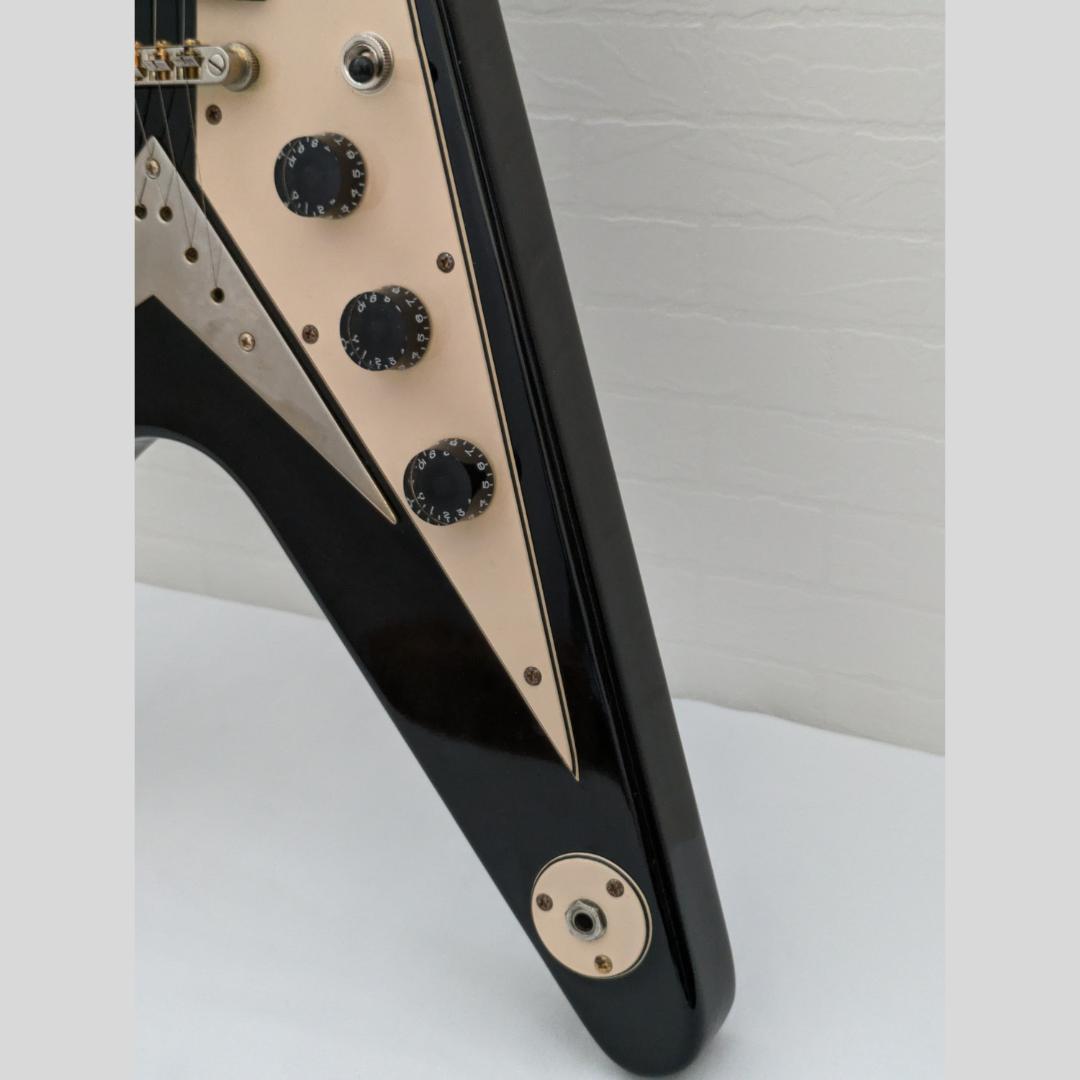 バークレー　フライングVタイプ　ギター