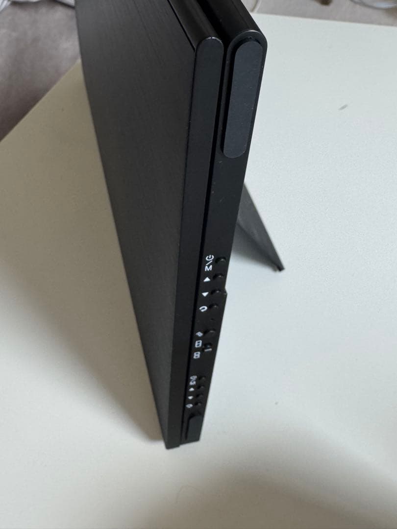 Eviciv 15.6インチ　デュアルモニター　モバイルモニター