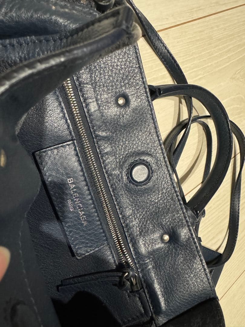 ネイビー レザー ショルダーバッグ　バレンシアガ　ペーパーミニバッグ