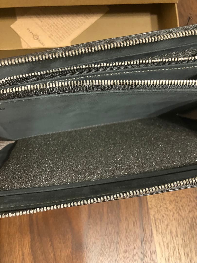 ARTS & CRAFTS コードバン　ロングウォレット