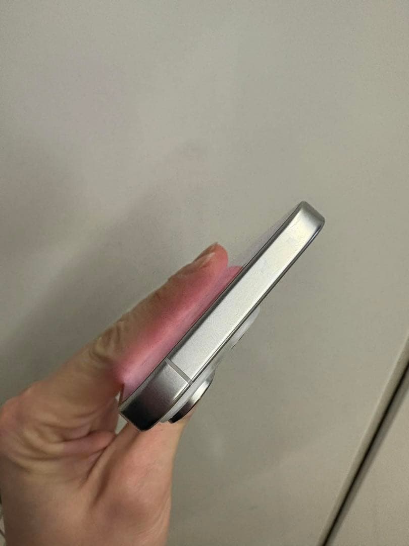 Apple iPhone 16Pro シルバー 本体