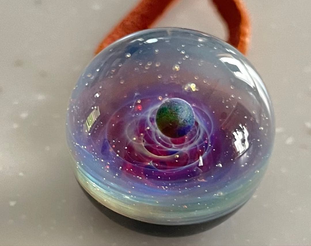 【最終値引き】宇宙テーマ 宇宙ガラス+a ガラス ペンダント